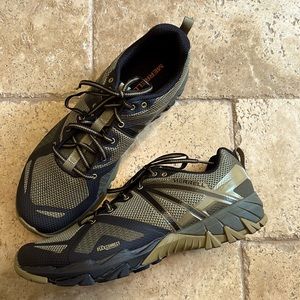 Merrill hiking shoes -  (NEW) Mens size 11 - Dusty Olive color